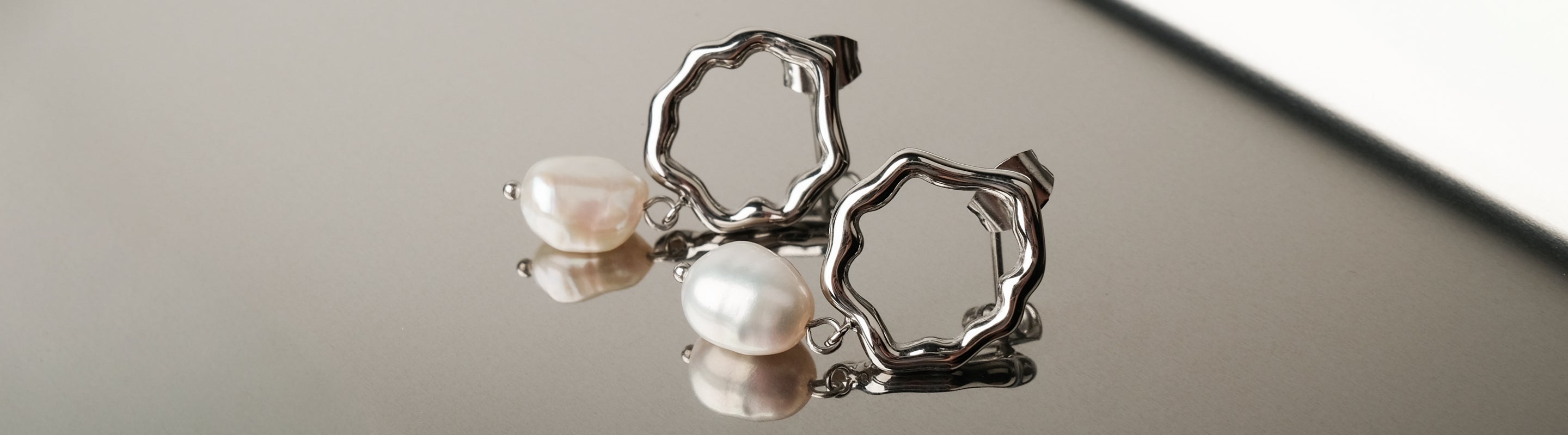 Silberner Schmuck