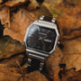 Orologio "Kéré" dal design elegante e moderno con finitura acero.