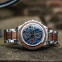 Orologio "Koh Mak" con design in noce e marmo con uno stile raffinato e raffinato.