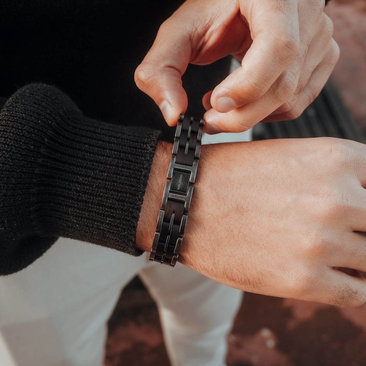 Bracciale elegante "Kanon" in acero e argento antico con un design elegante e moderno.