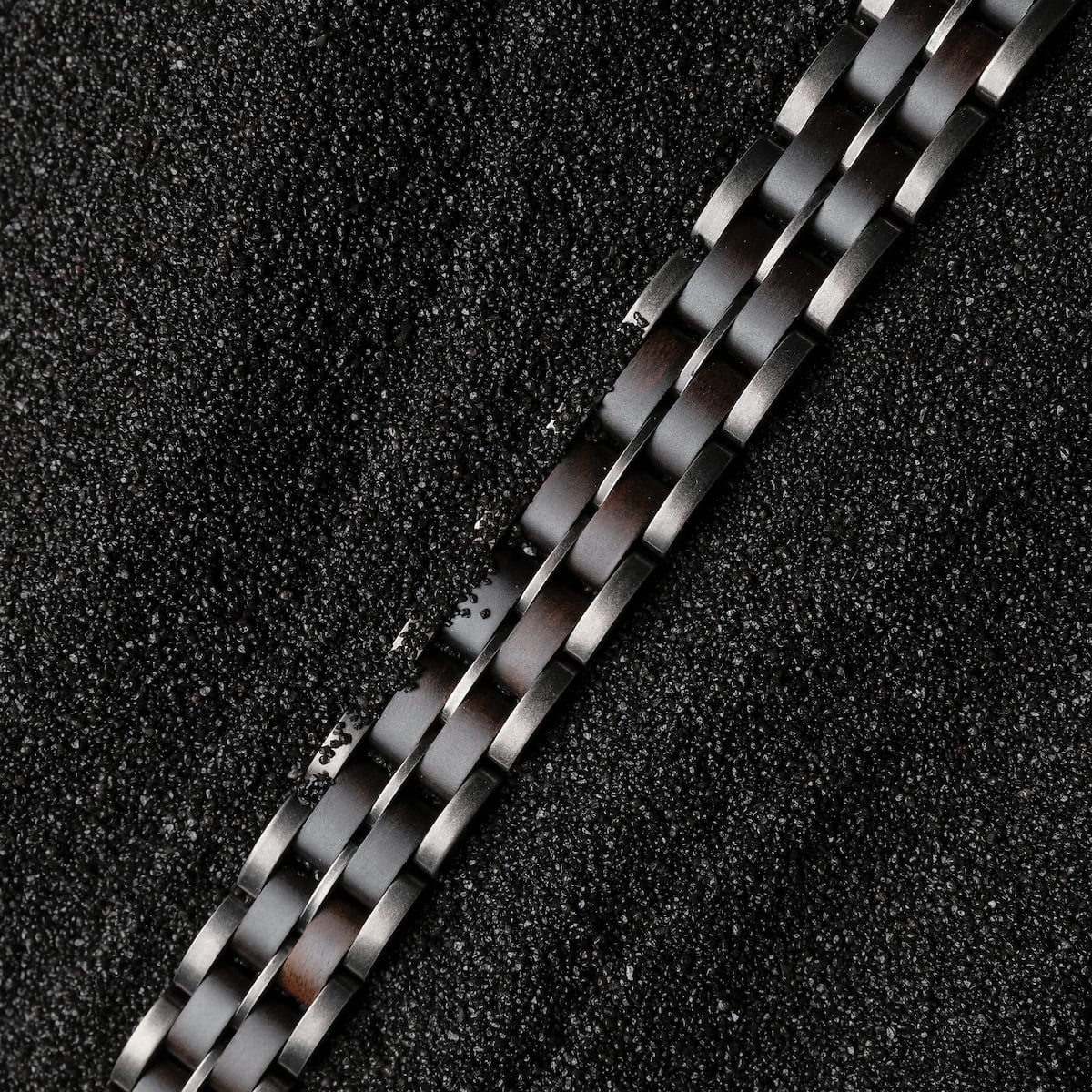 Bracciale "Kanon" con acero e antico design argento con un aspetto elegante e moderno.