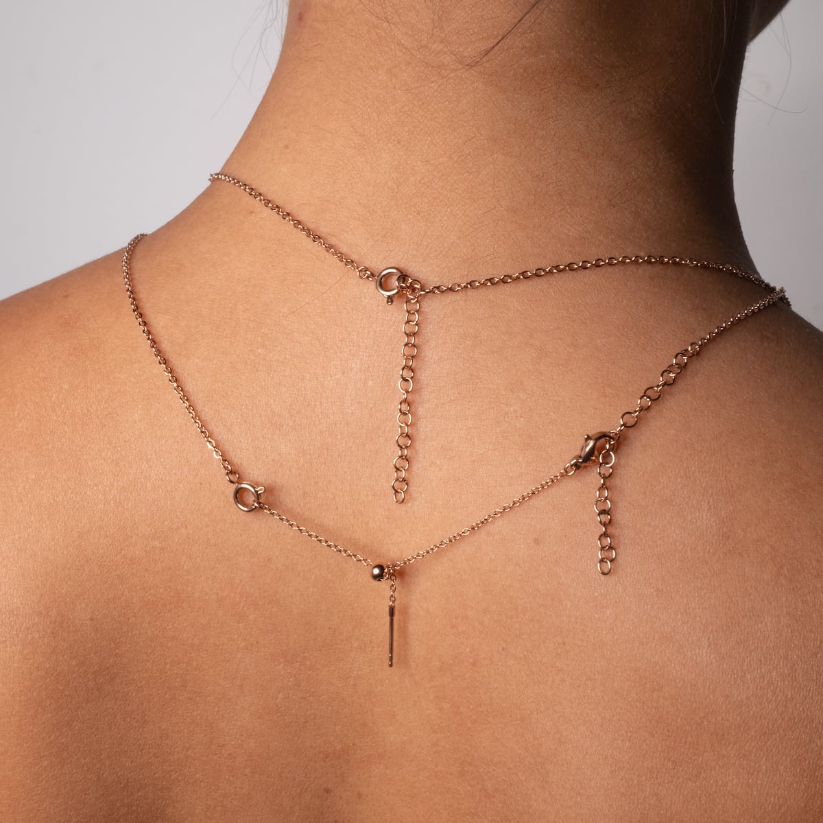 "Jewelry Extender", a rosé jewelry extender with elegant chain style, adjustable from 4-8 cm.