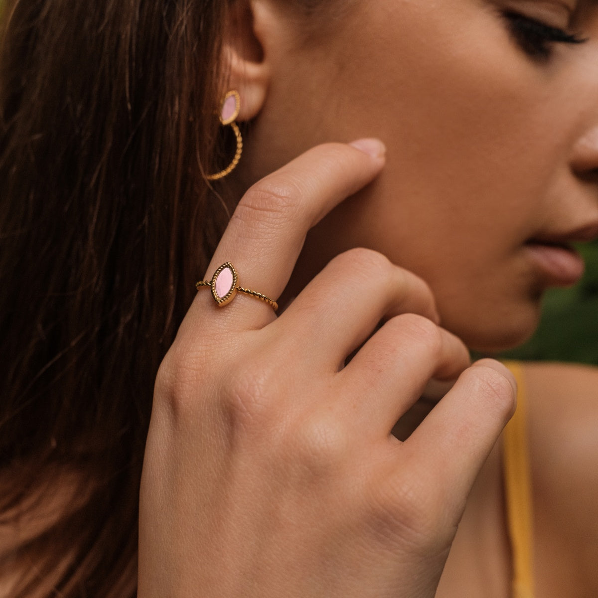Anello Visual (Madreperla Rosa/Oro)