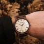 Orologio "Fall Dusk", con un design in noce e acero dal design classico e ispirato alla natura.