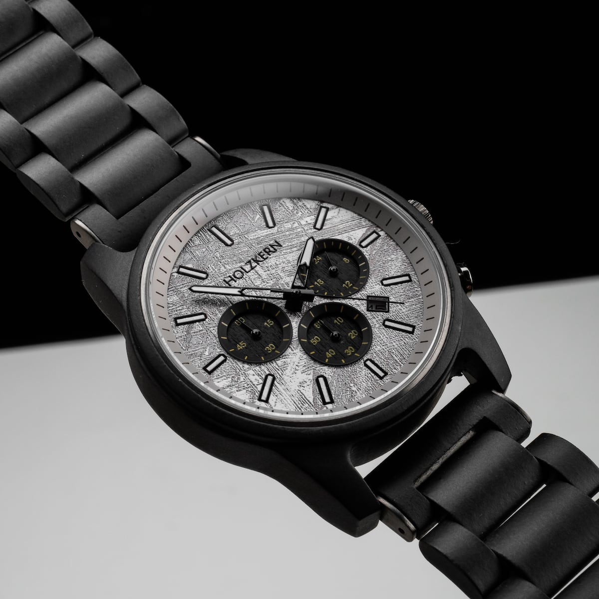 Orologio "Northwall" con un design acero e rockgrey con un quadrante metallico e cinturino resistente.