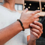 Bracciale "Superset" con Tiger Eye e pietre laviche, con un design elegante e naturale.