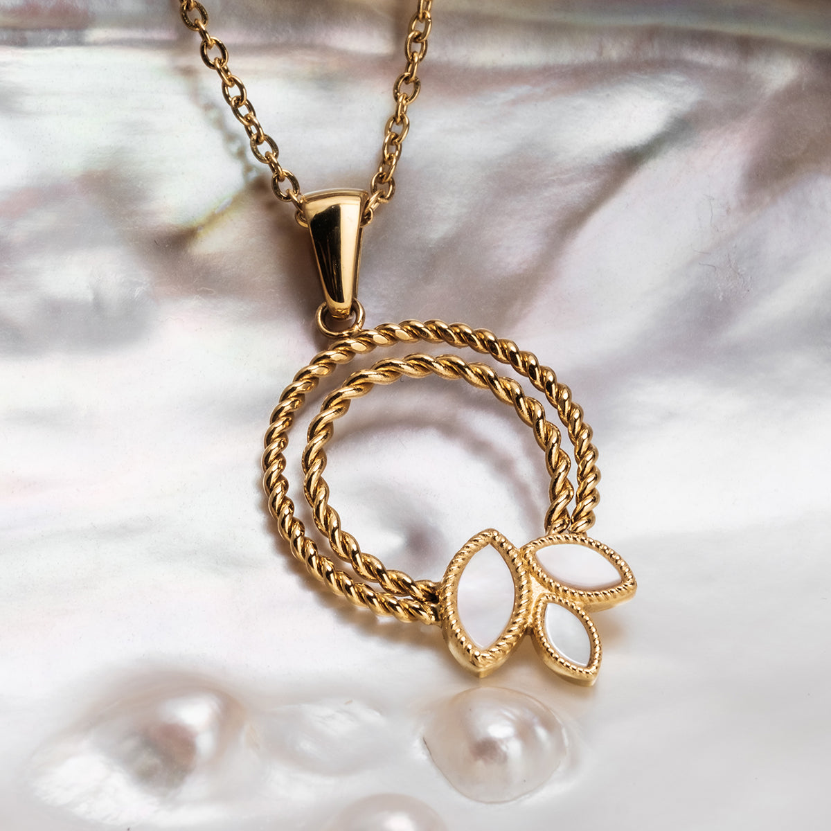 Collana Visual (Madreperla Bianca/Oro) Ii