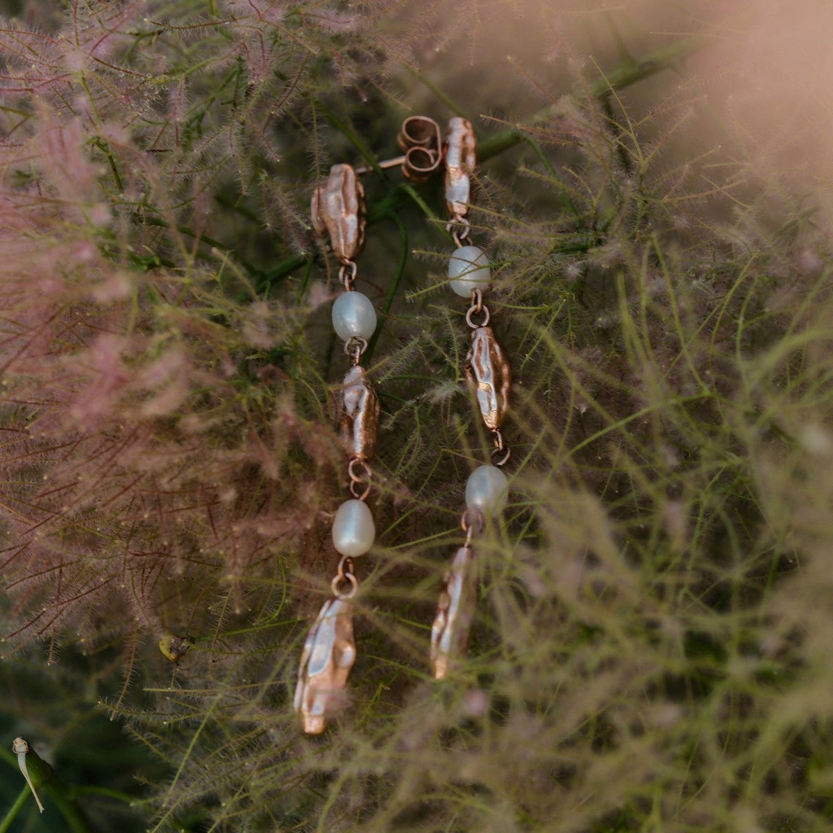 "Summersweet Earrings I - Elegant rose gold earrings with pearls set in a natural, delicate style."