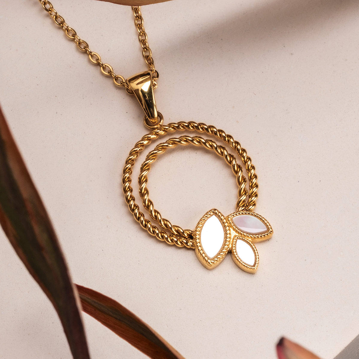 Collana Visual (Madreperla Bianca/Oro) Ii