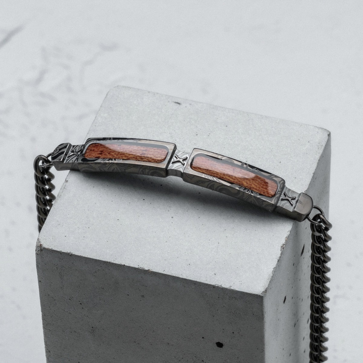 Campania Armband (Koa/Dunkelgrau)