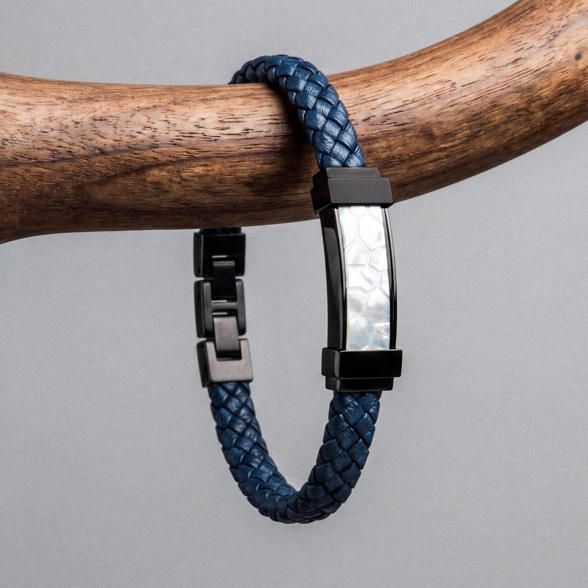 Bracciale Wildrider (Madreperla/Blu)
