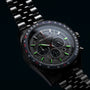 Orologio "Openhorizon" con un design grigio in marmo e argento con uno stile sofisticato e moderno.