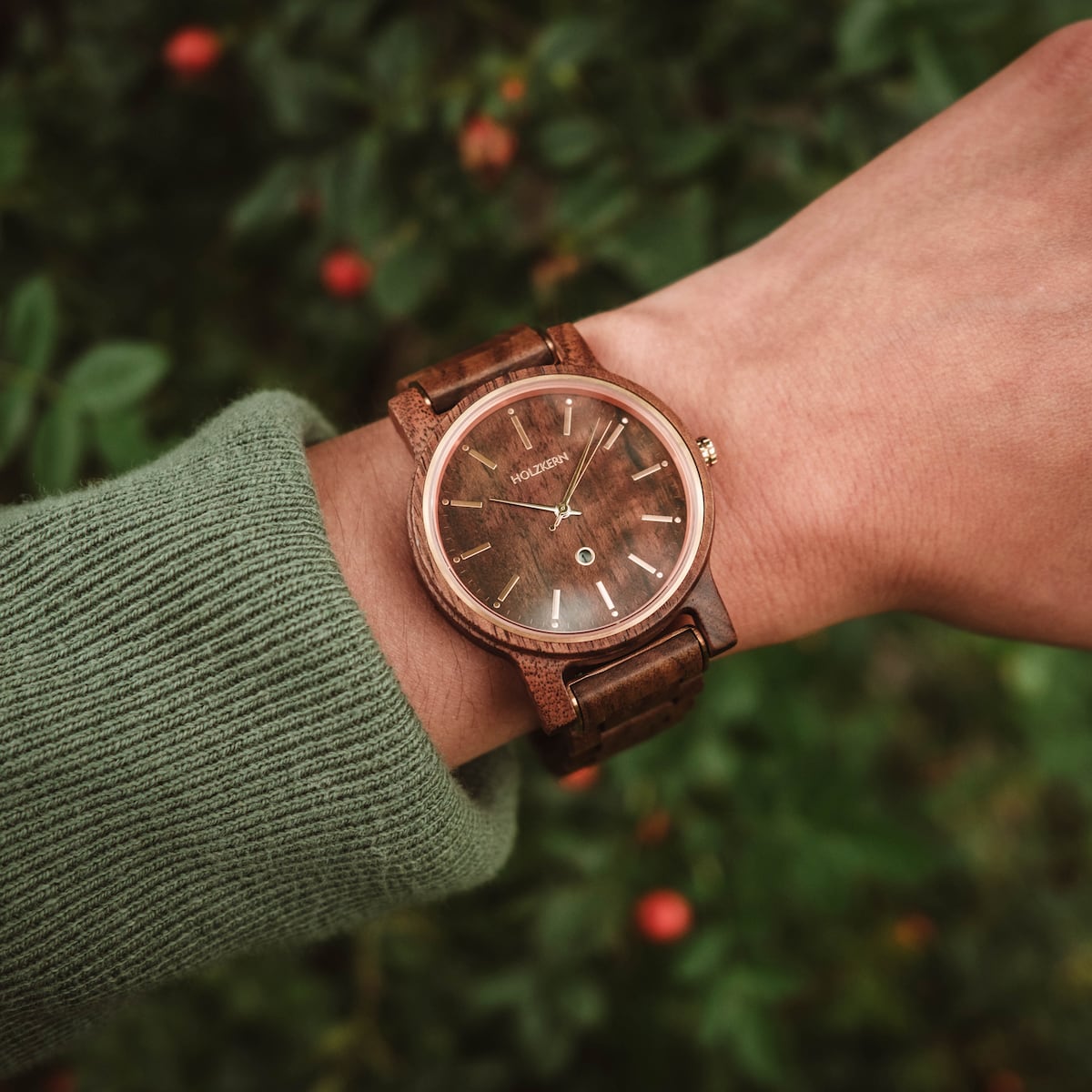 "Hesse" watch featuring a walnut wood design and classic style.